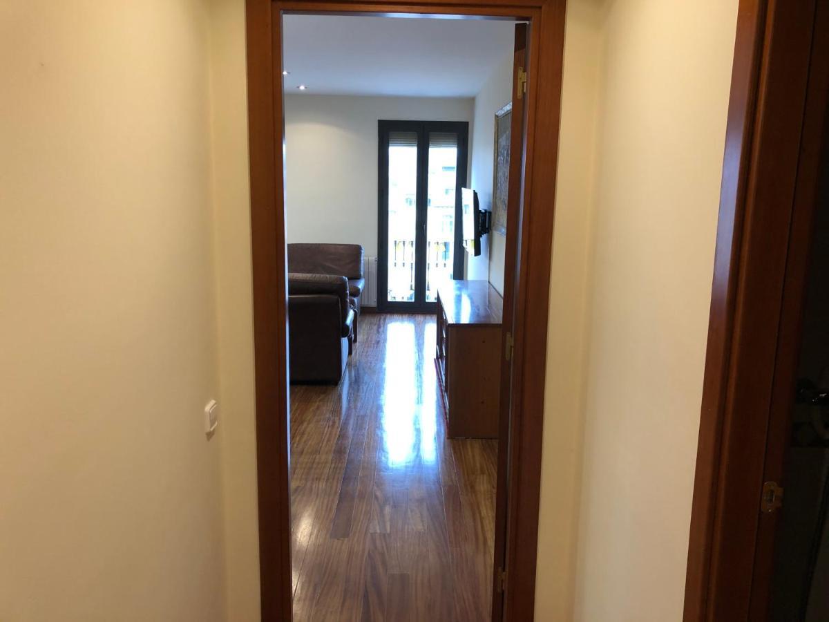 Apartaments Vicus 2 Con Vistas A La Plaza Mayor De Vic Eksteriør bilde