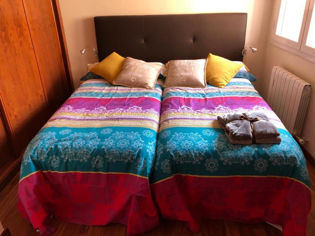 Apartaments Vicus 2 Con Vistas A La Plaza Mayor De Vic Eksteriør bilde